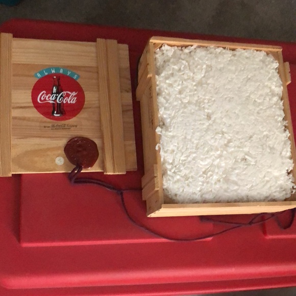 Coca-Cola Ornaments Holiday 🎁 vintage! like new! original box! 3 glass ornaments - Picture 14 of 17